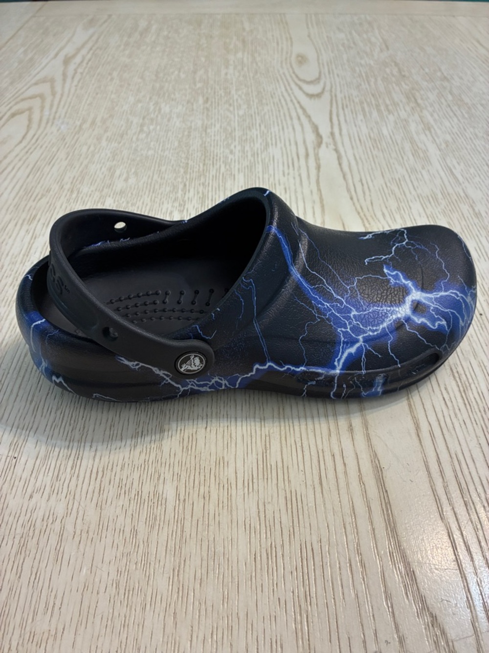 Unisex Crocs Bistro Slip Resistant Work Clogs Shoes (Black/Blue Lightning) - Picture 11 of 13
